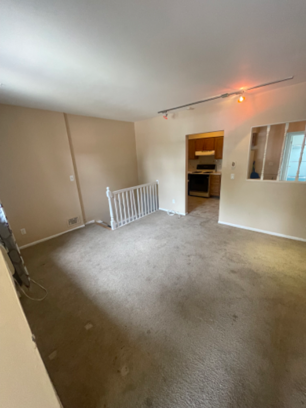 22 Elissa Ln - Photo 2 of 5
