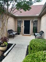 featured image of 2017 Oakbluff Dr