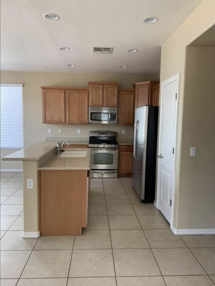 14592 W Maui Ln #NA - Photo 3 of 16