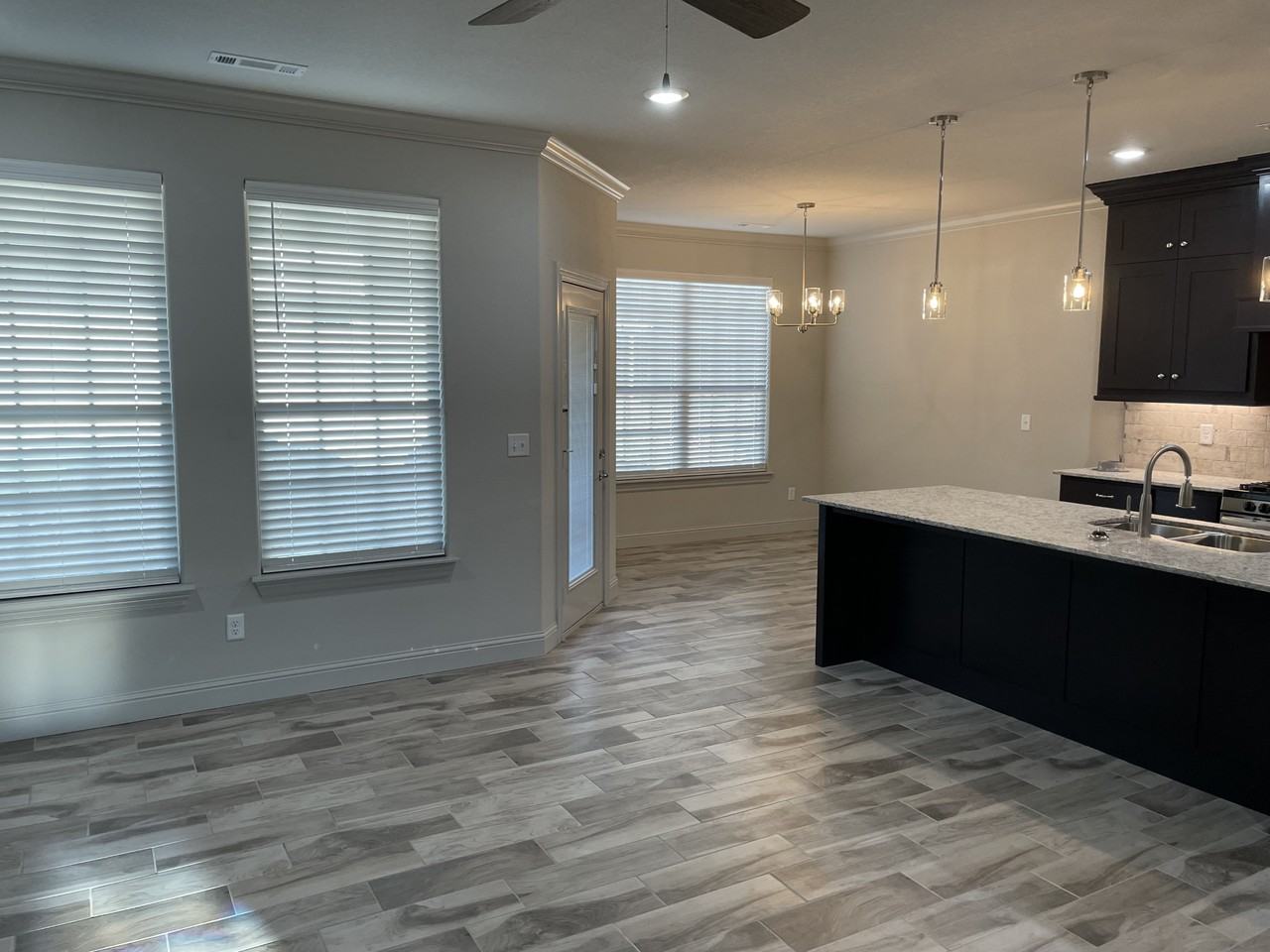 204 Vicks Cir #NA - Photo 3 of 19