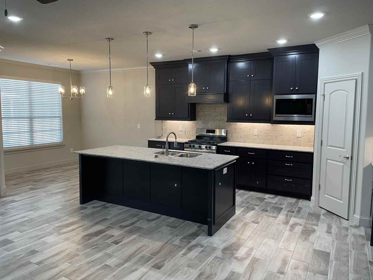 204 Vicks Cir #NA - Photo 4 of 19