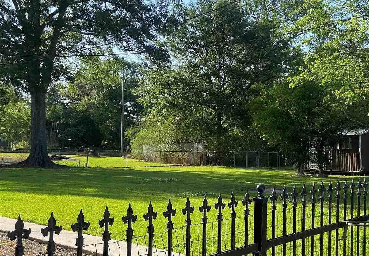 4819 Loreauville Rd #NA - Photo 3 of 21