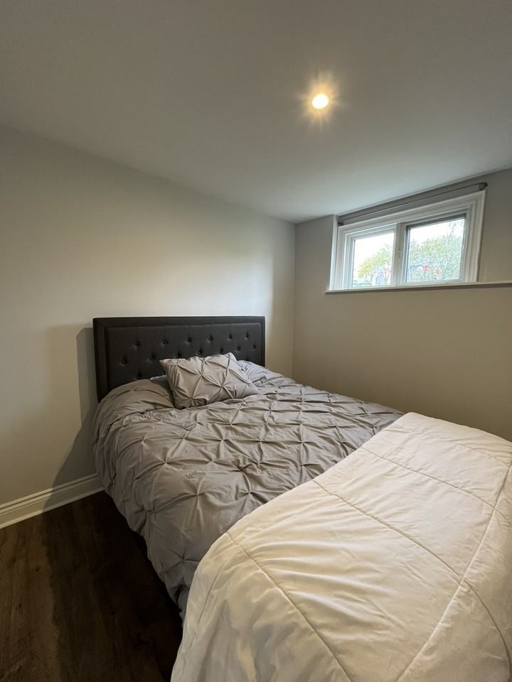 43 Brenda Blvd - Photo 2 of 4