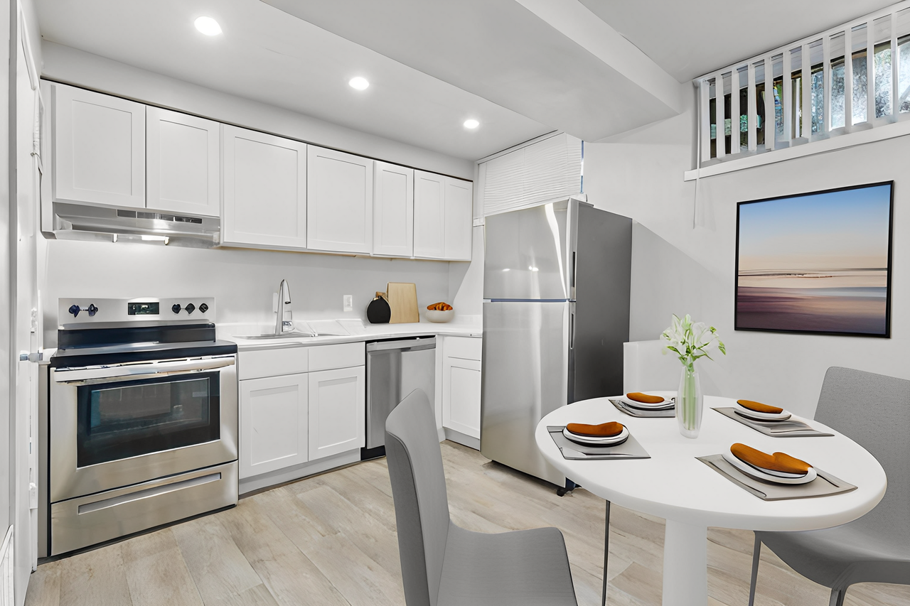 Hills at Kenilworth - Photo 4 of 44