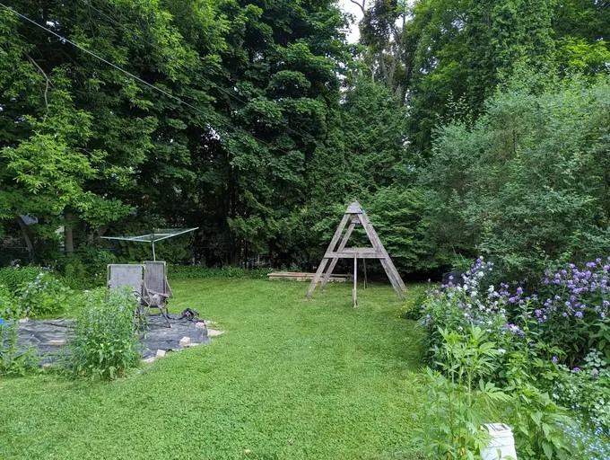 573 Homewood Ave - Photo 2 of 9