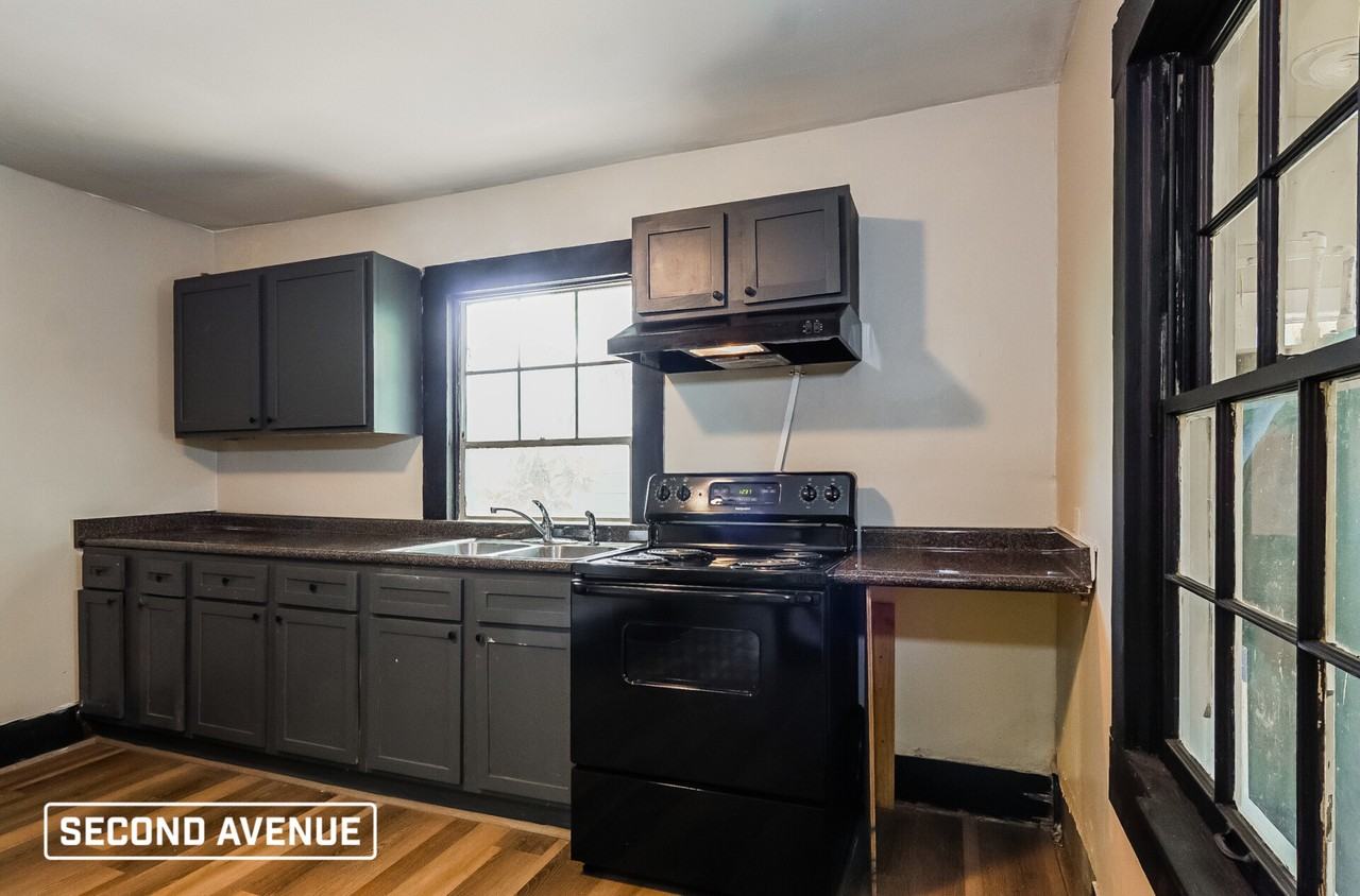 412 Irving St - Photo 6 of 26