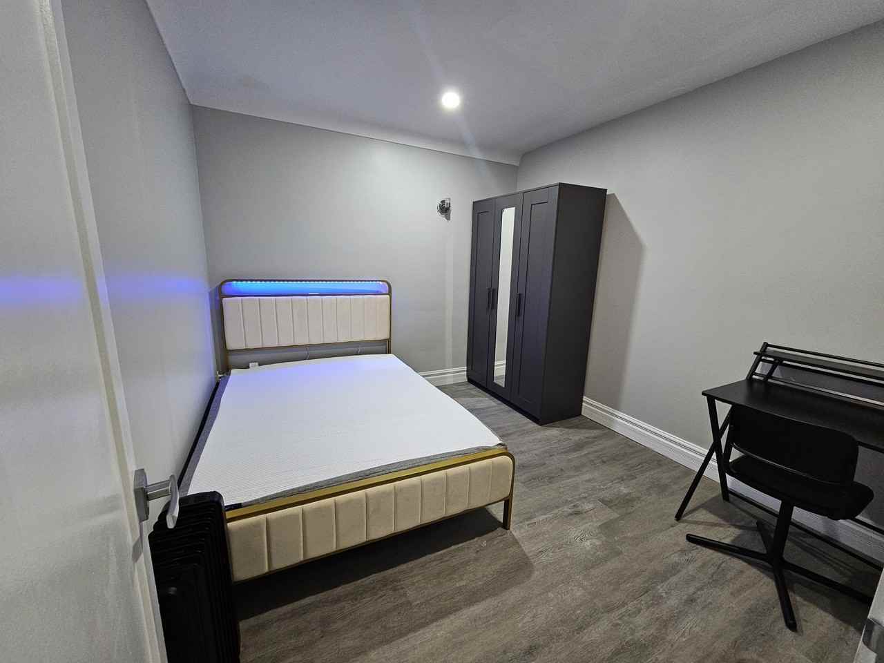 Deschamps Ave - Photo 4 of 6