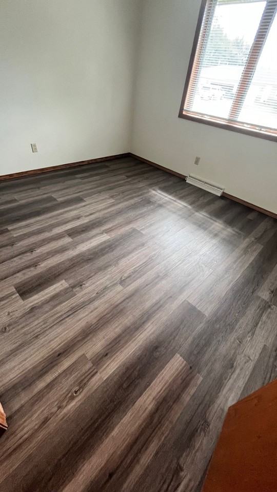 Welcome Home to this charming 2 bedroom, 1 bathroom apartment in Neenah, WI! - Photo 4 of 11
