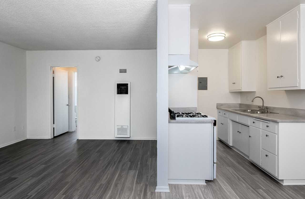 mar126 - Photo 3 of 10