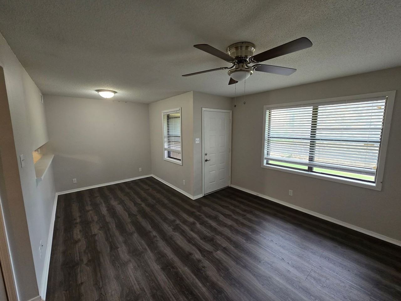 330 S 17th St - Photo 2 of 17