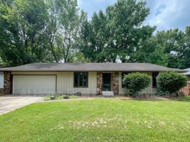featured image of 1236 W Winkler St