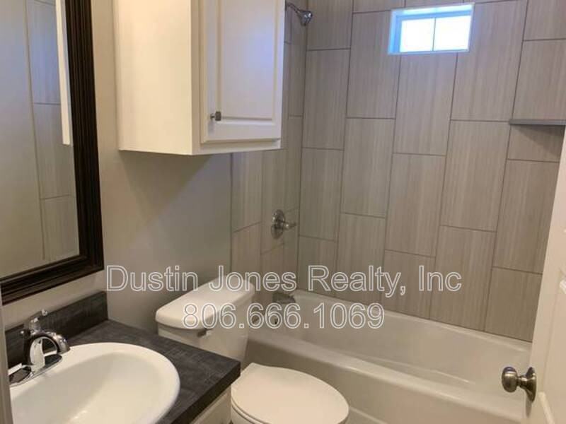 1910 25th St - Photo 7 of 9
