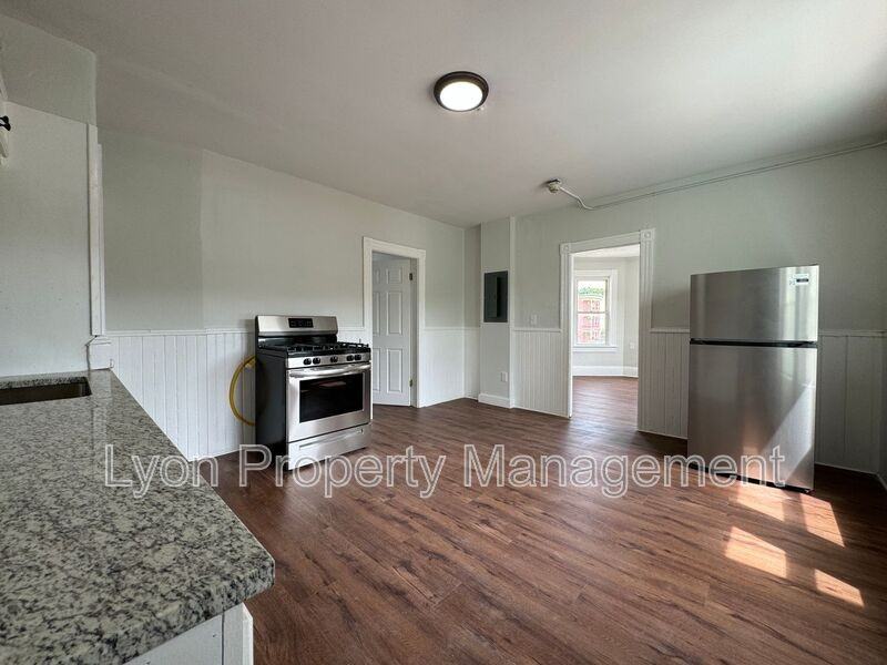 19 Chester St #3F - Photo 3 of 7
