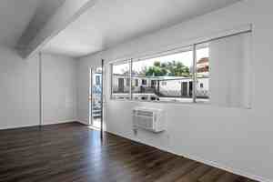 featured image of 2722 Honolulu Ave