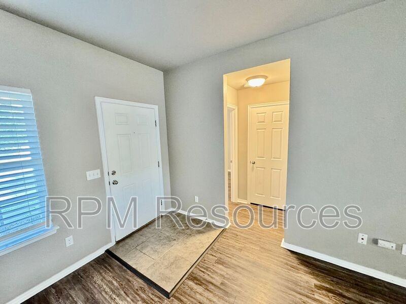 2920 Cider Mill Ln - Photo 7 of 28