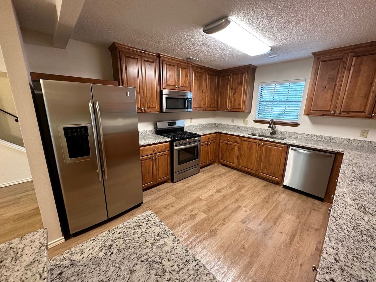 4409 Alicia Dr - Photo 6 of 19