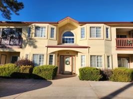 featured image of 512 W Longhorn Rd