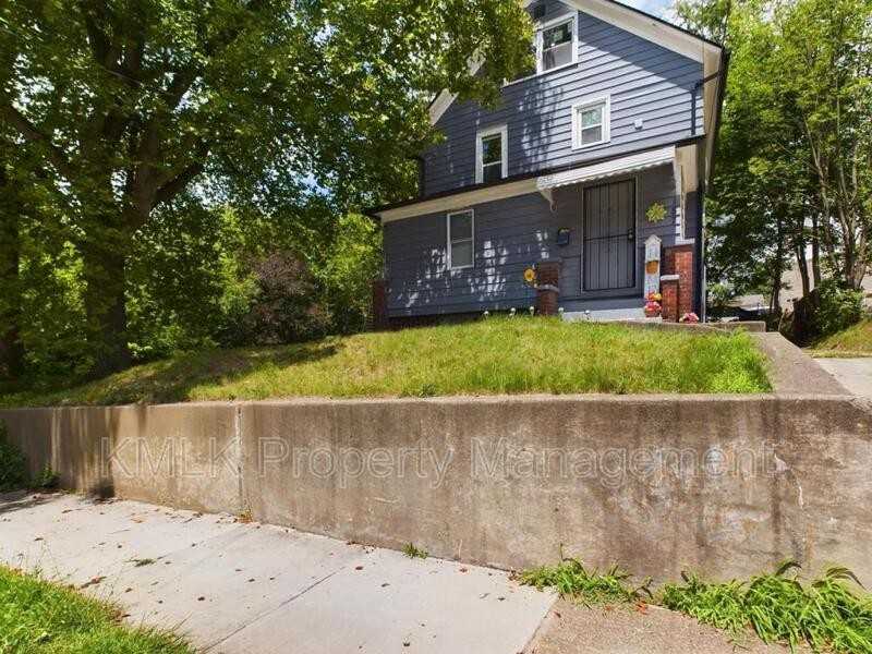 187 W Long St - Photo 3 of 39