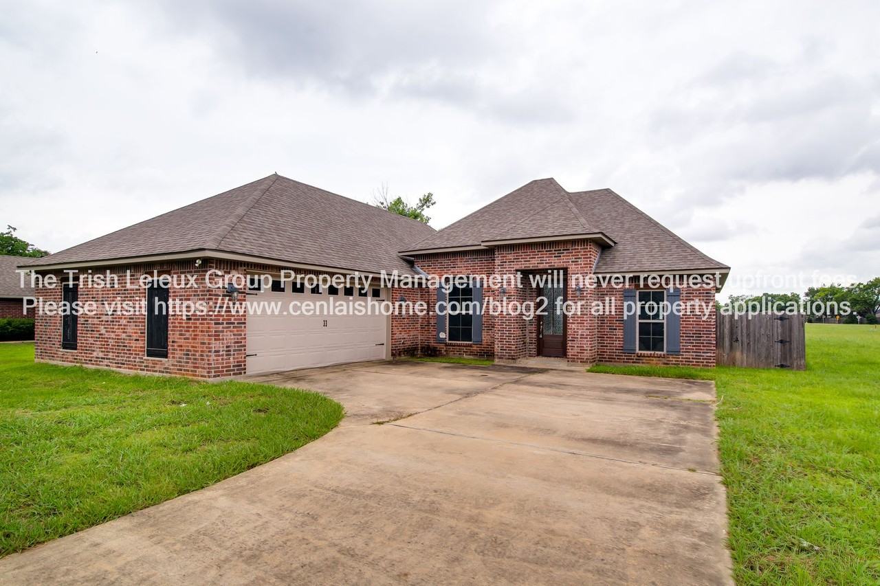 5228 Bluebird Ln