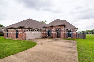 featured image of 5228 Bluebird Ln