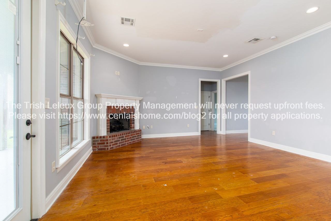 5228 Bluebird Ln - Photo 4 of 17