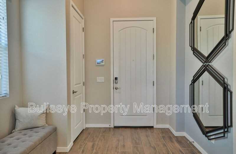 2152 N 141st Ave - Photo 4 of 46
