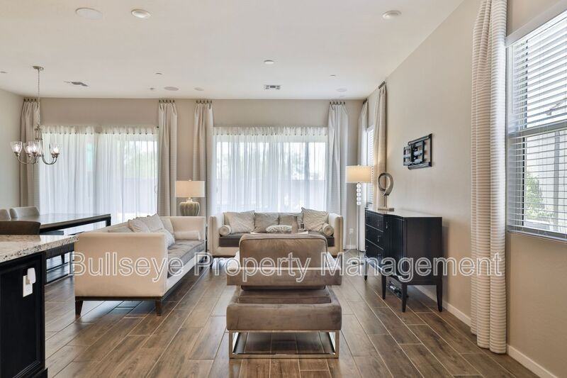 2152 N 141st Ave - Photo 6 of 46