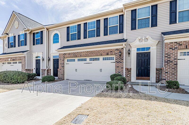 12 Irvington Dr - Photo 3 of 30