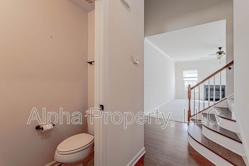 12 Irvington Dr - Photo 6 of 30