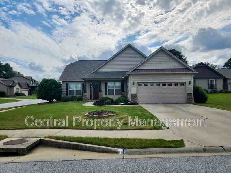 1 Redwolf Ln - Photo 4 of 50