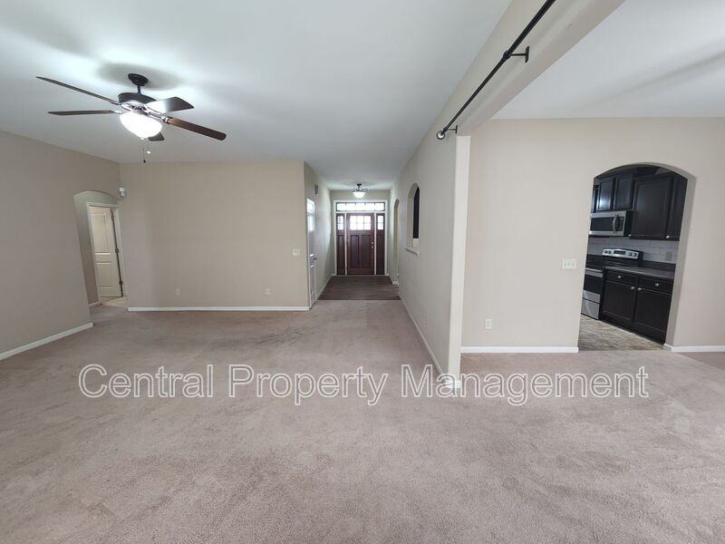 1 Redwolf Ln - Photo 7 of 50