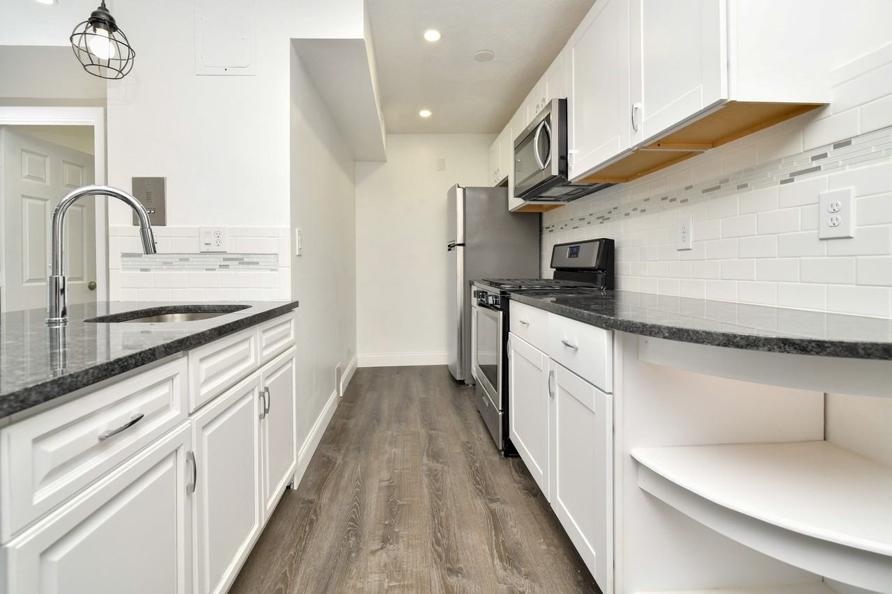 800 Hyde Park Avenue #37 - Photo 5 of 8