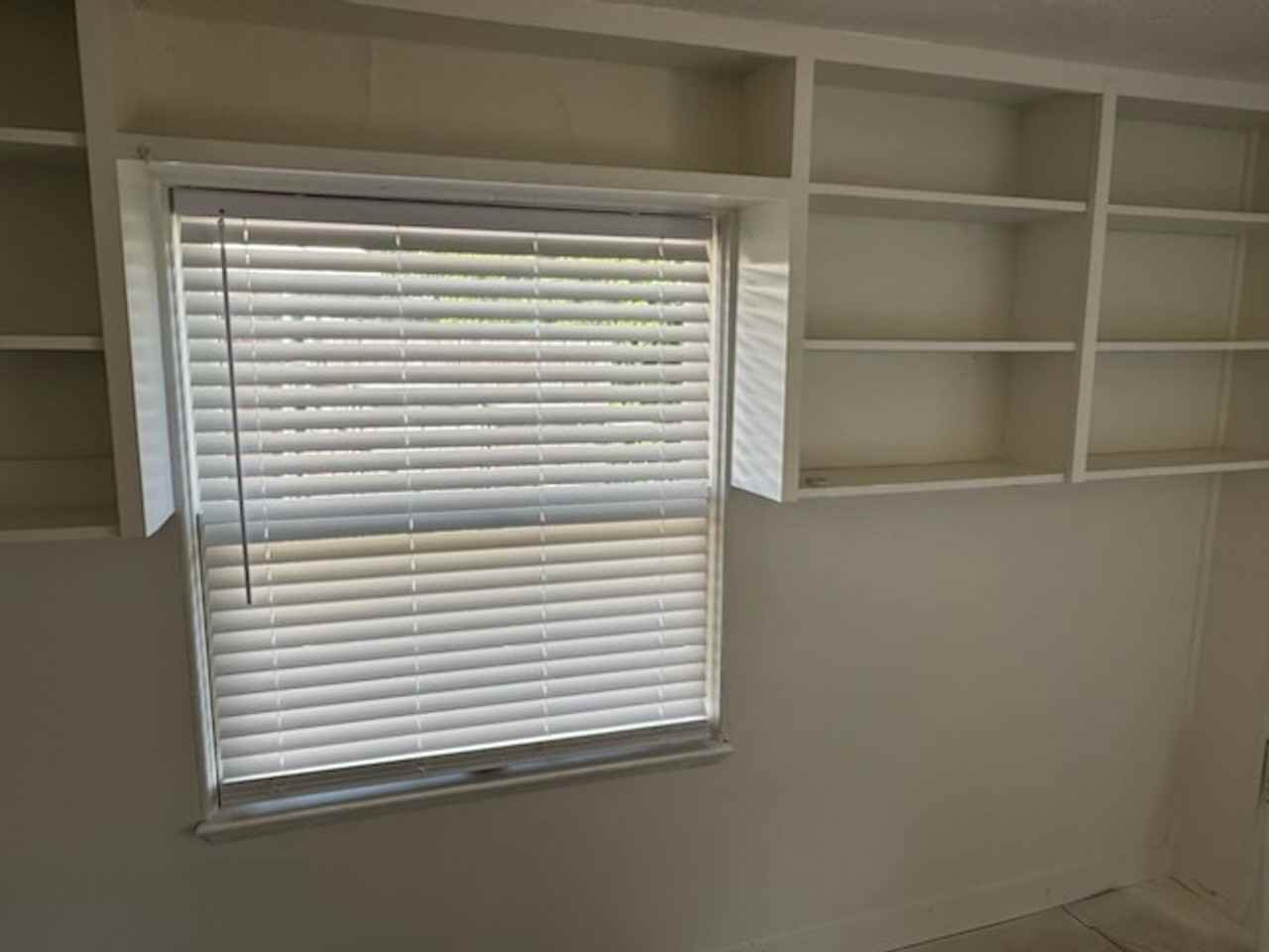 1706 Howard Ave - Photo 6 of 9