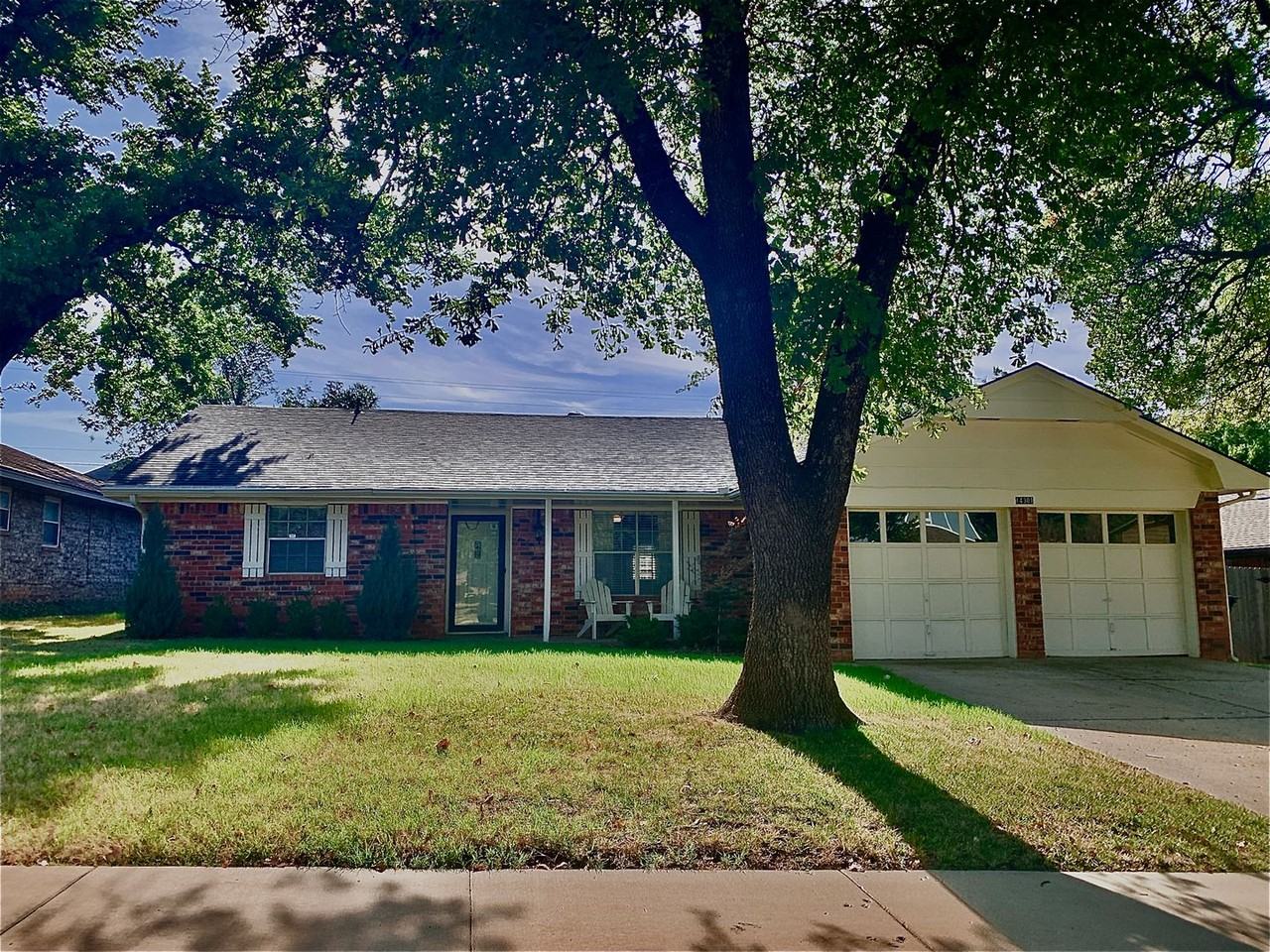 14301 Scott St - Photo 2 of 21