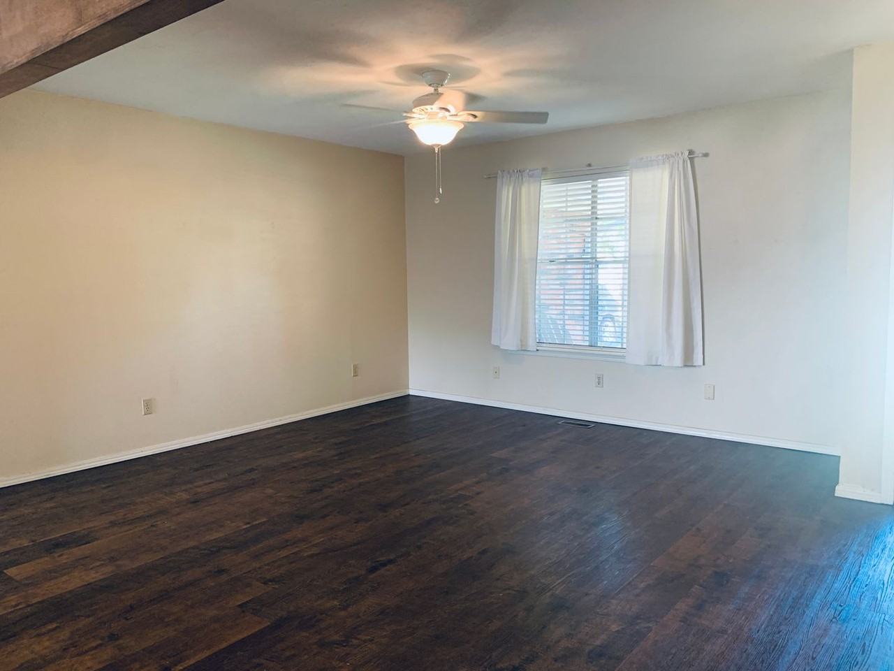 14301 Scott St - Photo 6 of 21