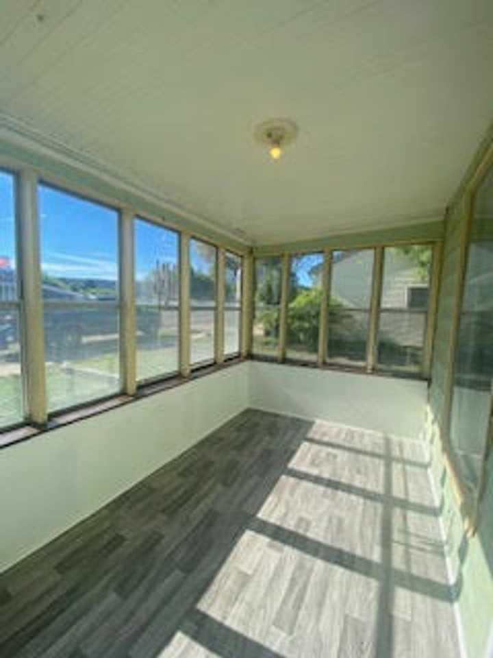 1405 Garfield Ave - Photo 3 of 32