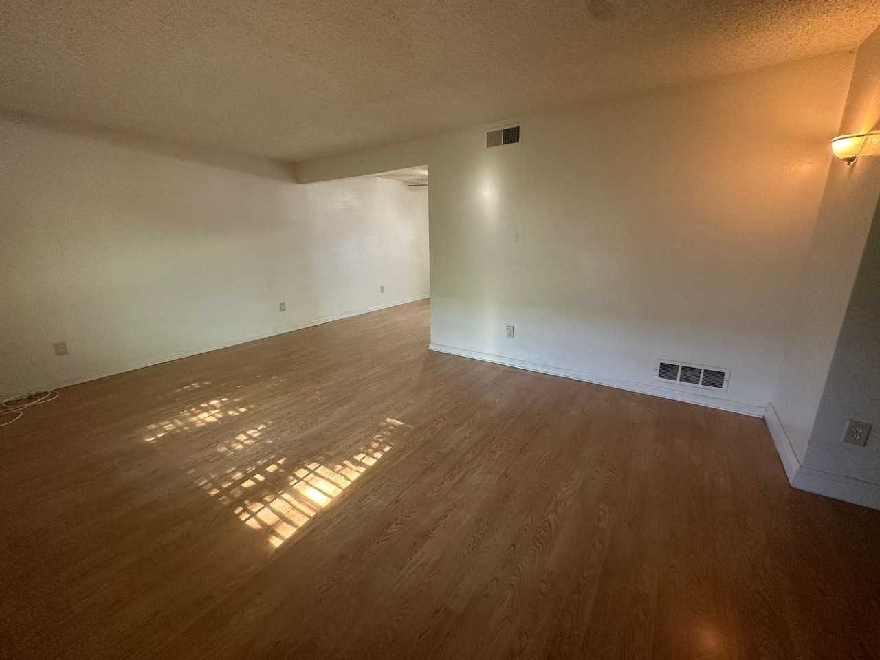 8879 Salmon Falls Dr #C - Photo 5 of 22