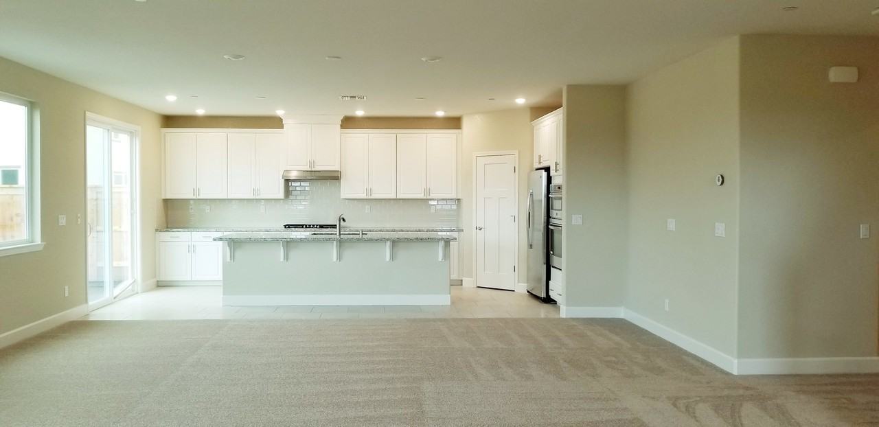 1921 Brogan Dr - Photo 5 of 37