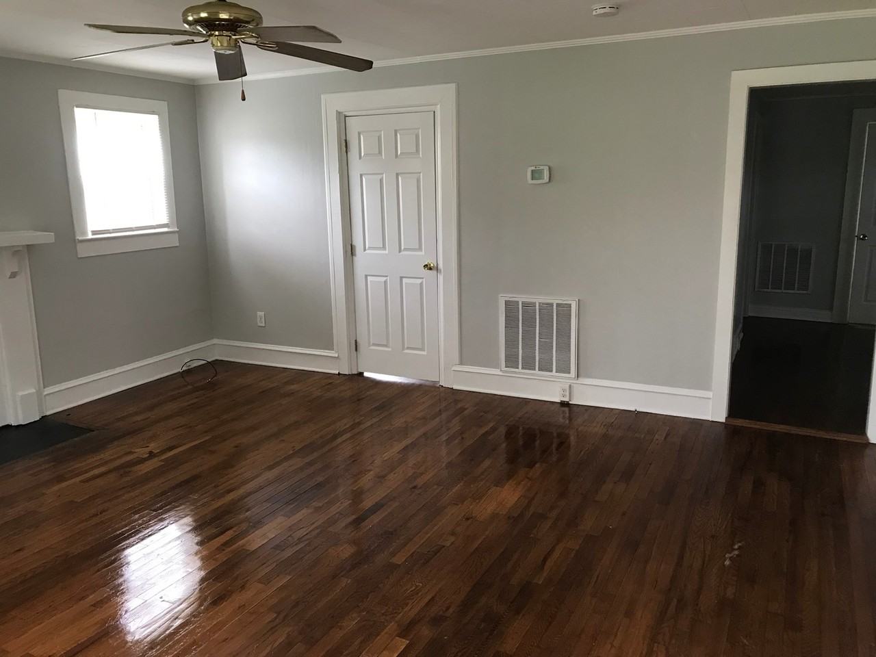 912 N Main St - Photo 2 of 14