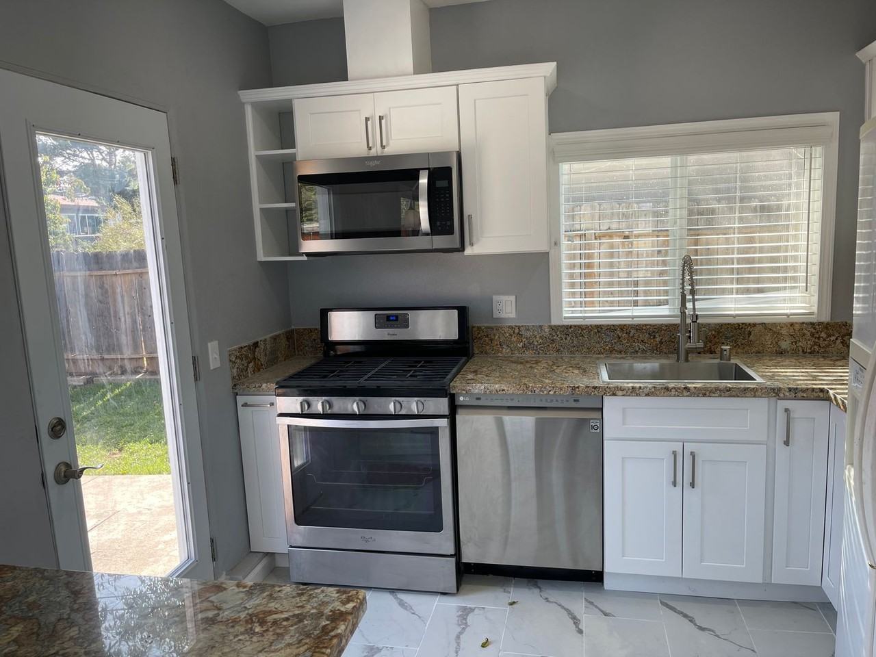 DA-403 - Photo 3 of 15