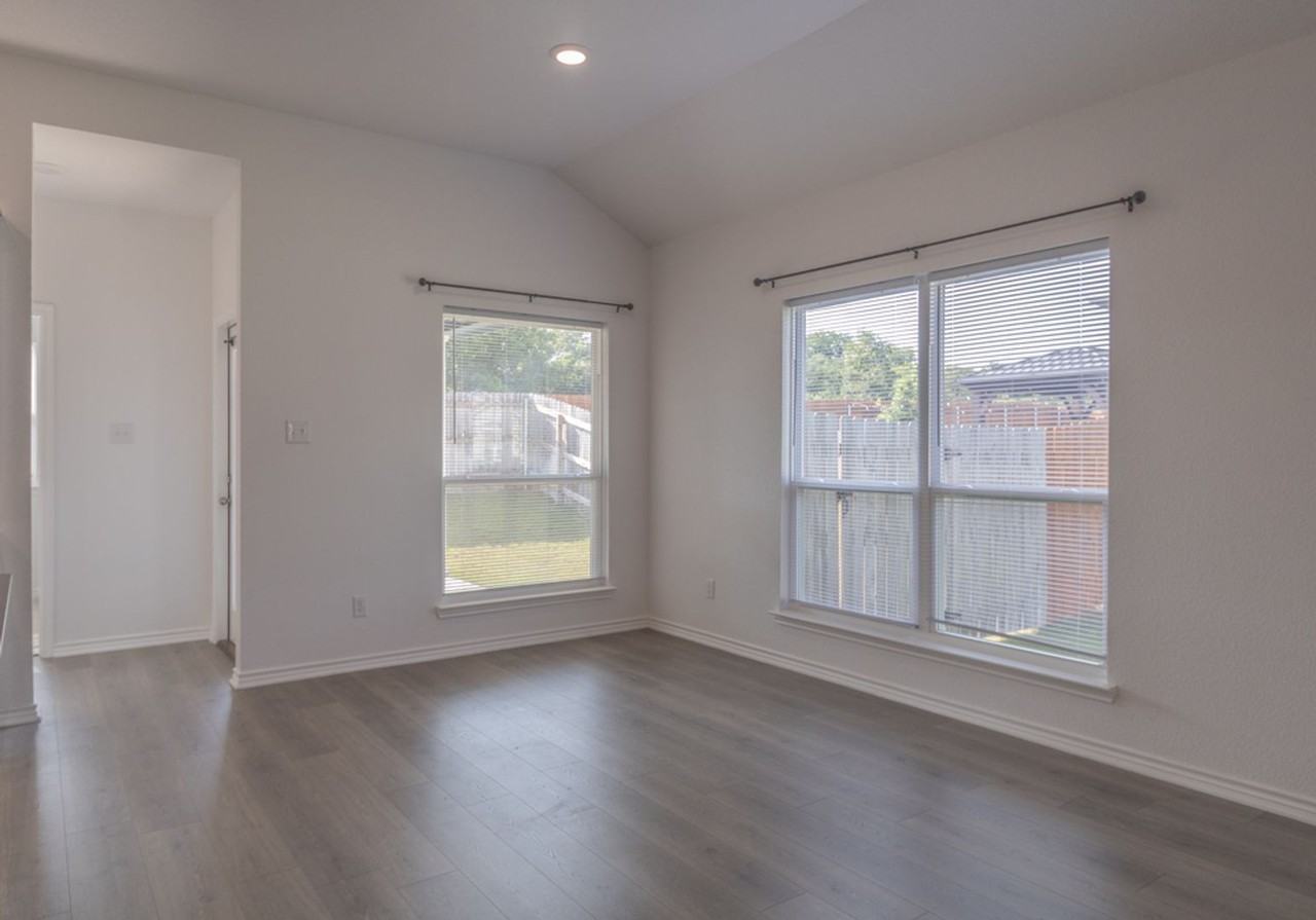 1024 Monte Verde Dr - Photo 7 of 27