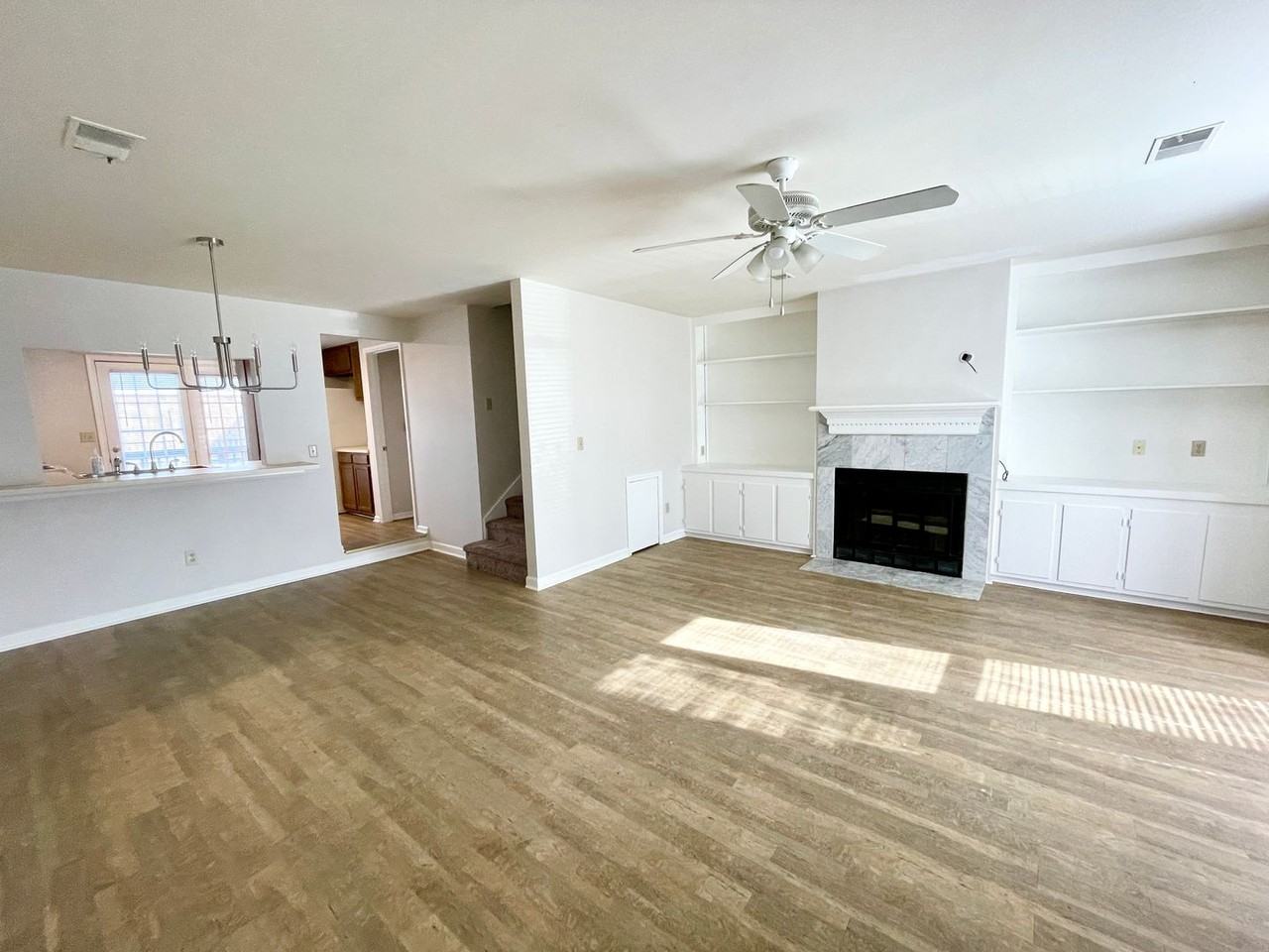 210 Sortwell St - Photo 2 of 19