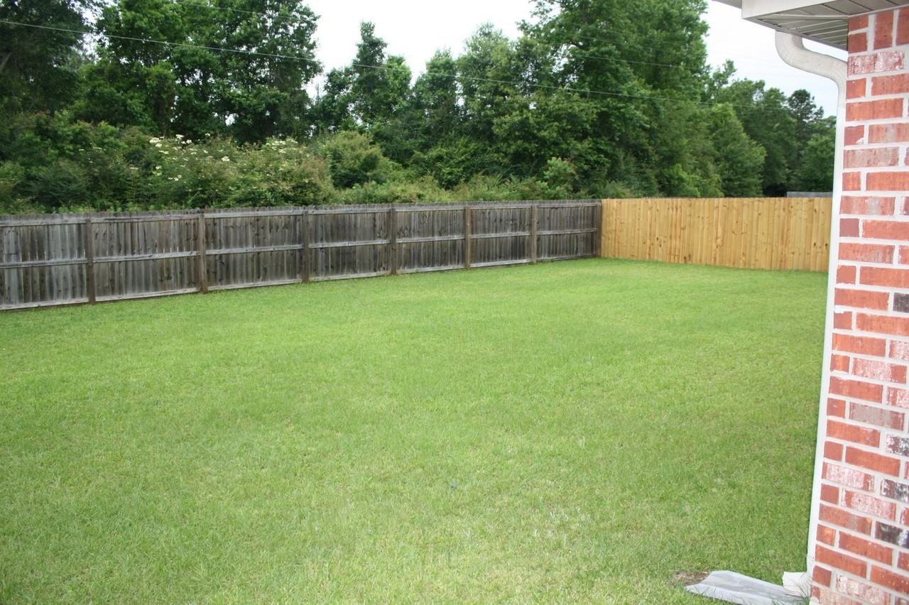307 Barbara Dr - Photo 4 of 13