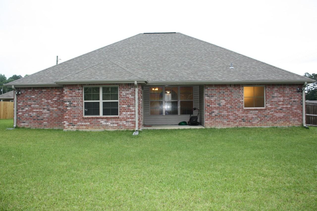 307 Barbara Dr - Photo 5 of 13