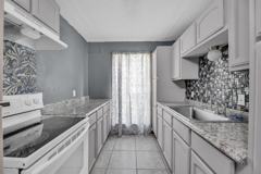 Siesta-Pharr - Photo 1 of 1