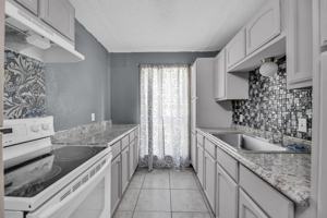 featured image of 440 W Siesta St