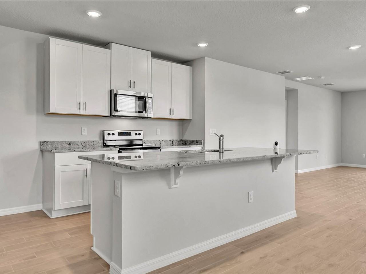 176 Whiteland Bnd - Photo 5 of 31