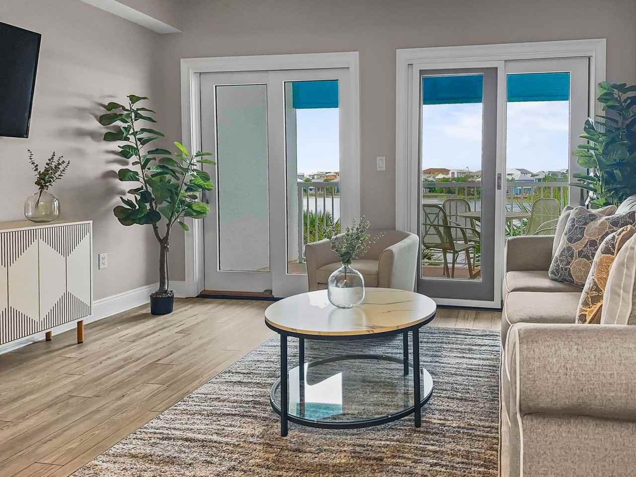 114 Carillon Market St #305 - Photo 4 of 24