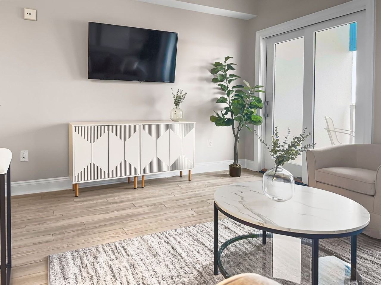 114 Carillon Market St #305 - Photo 5 of 24