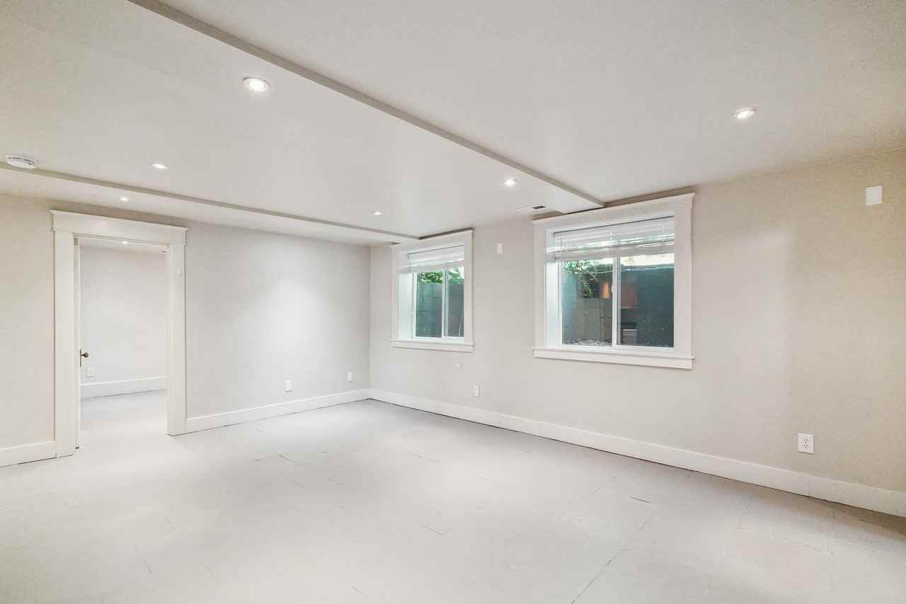 1721 22nd Ave #B - Photo 5 of 16